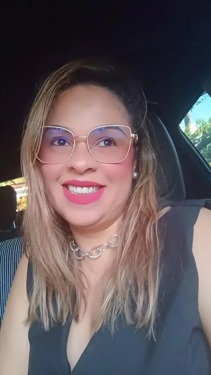 Antes: foto feminina de referência